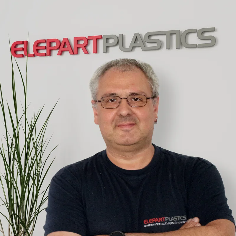 Antonio Longo — Leitung Logistik bei ELEPART Plastics